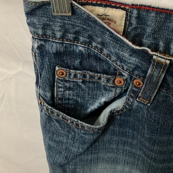 Abercrombie & Fitch: Mid-rise bootcut Jeans- 8L - Picture 13 of 16